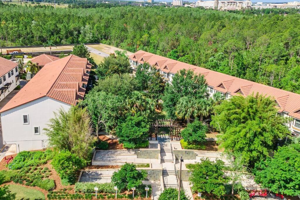 Cozy & Elegant 4Br Enchanted Townhouse - 1 Mile To Disney With Resort Pool, Gym, & Jacuzzi Orlando Dış mekan fotoğraf
