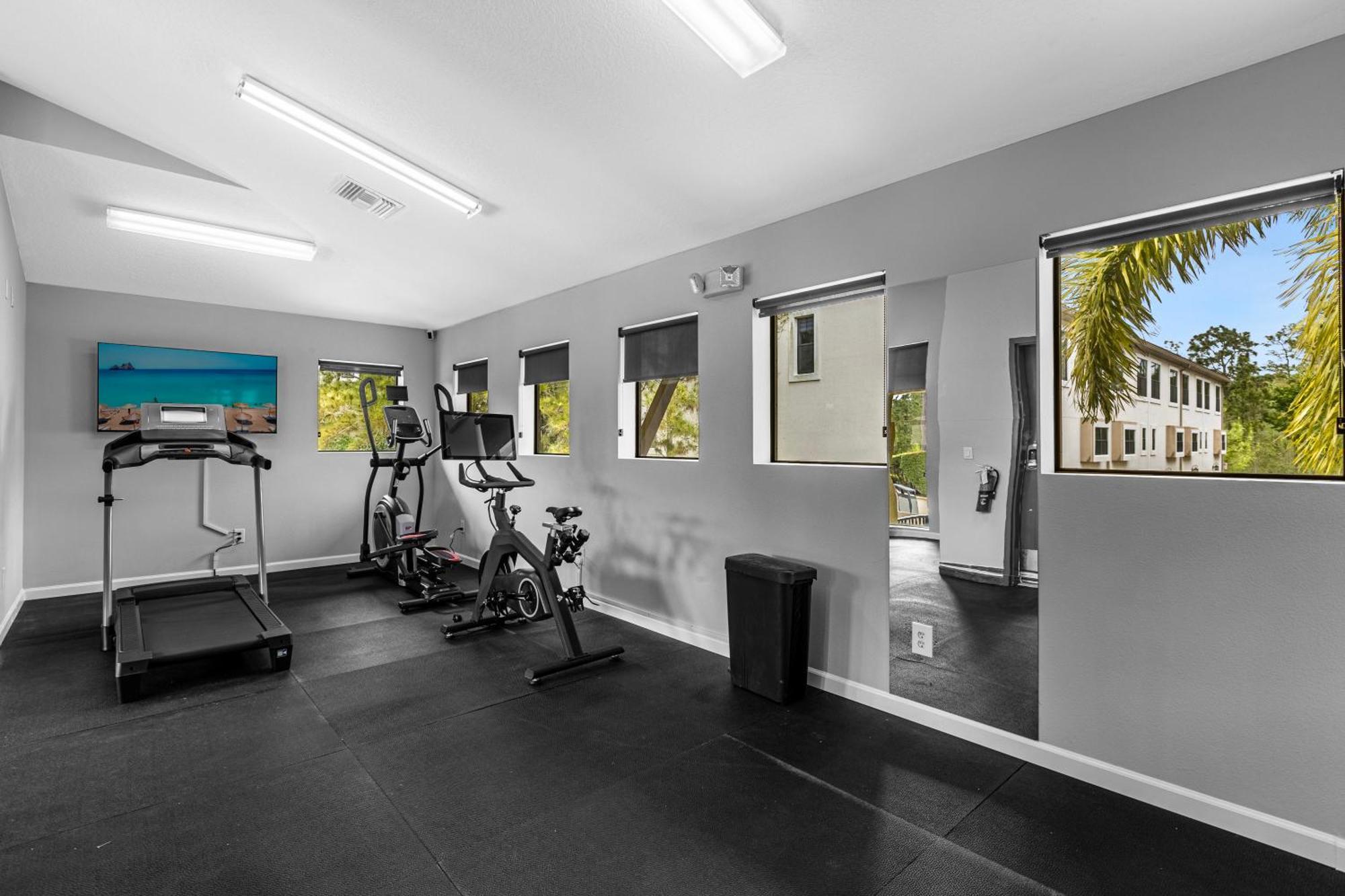 Cozy & Elegant 4Br Enchanted Townhouse - 1 Mile To Disney With Resort Pool, Gym, & Jacuzzi Orlando Dış mekan fotoğraf