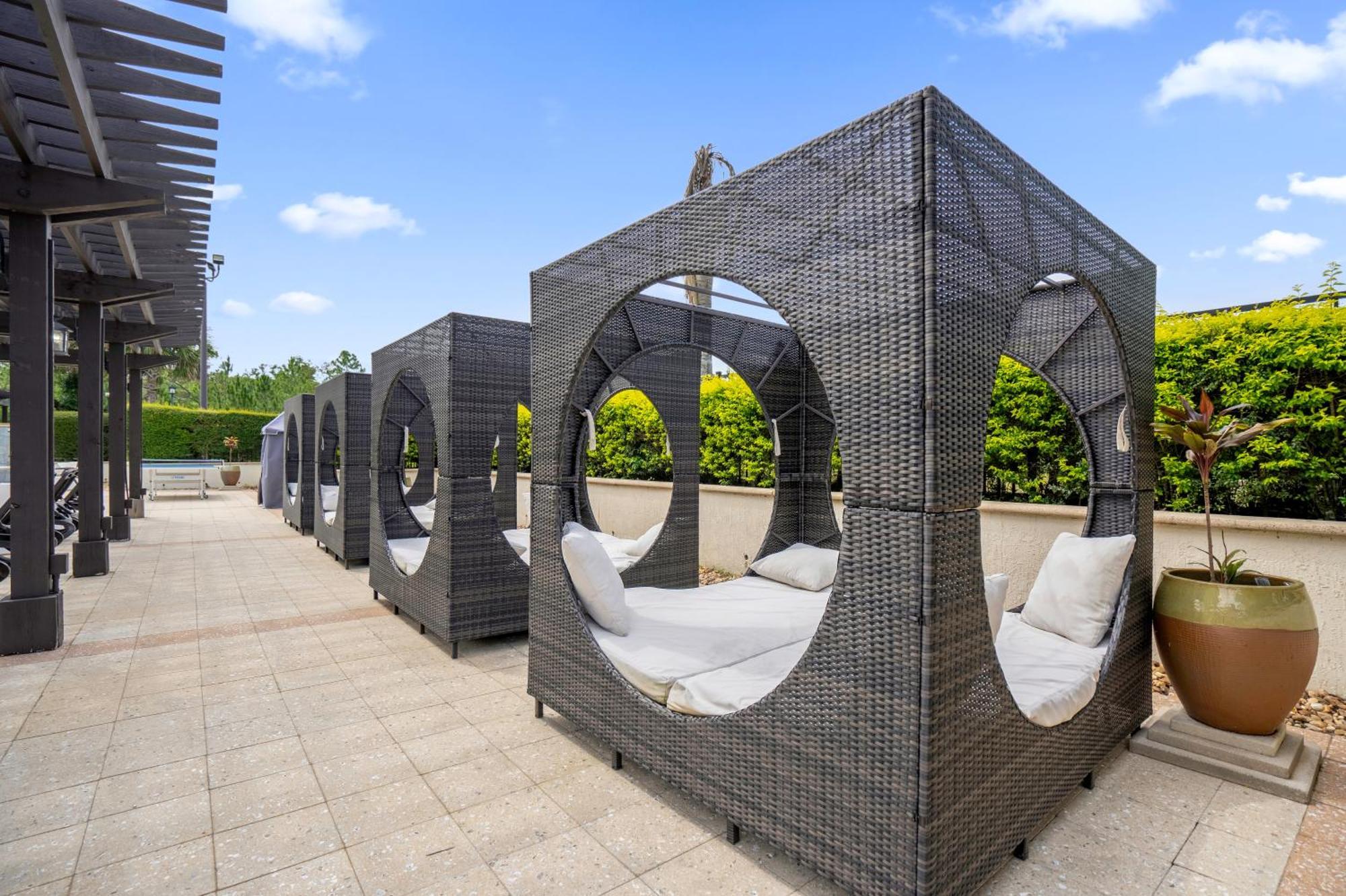 Cozy & Elegant 4Br Enchanted Townhouse - 1 Mile To Disney With Resort Pool, Gym, & Jacuzzi Orlando Dış mekan fotoğraf