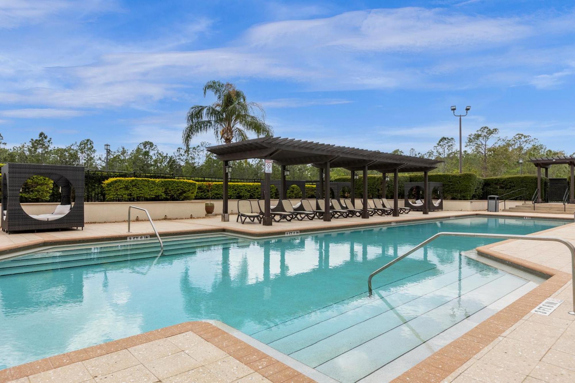 Cozy & Elegant 4Br Enchanted Townhouse - 1 Mile To Disney With Resort Pool, Gym, & Jacuzzi Orlando Dış mekan fotoğraf