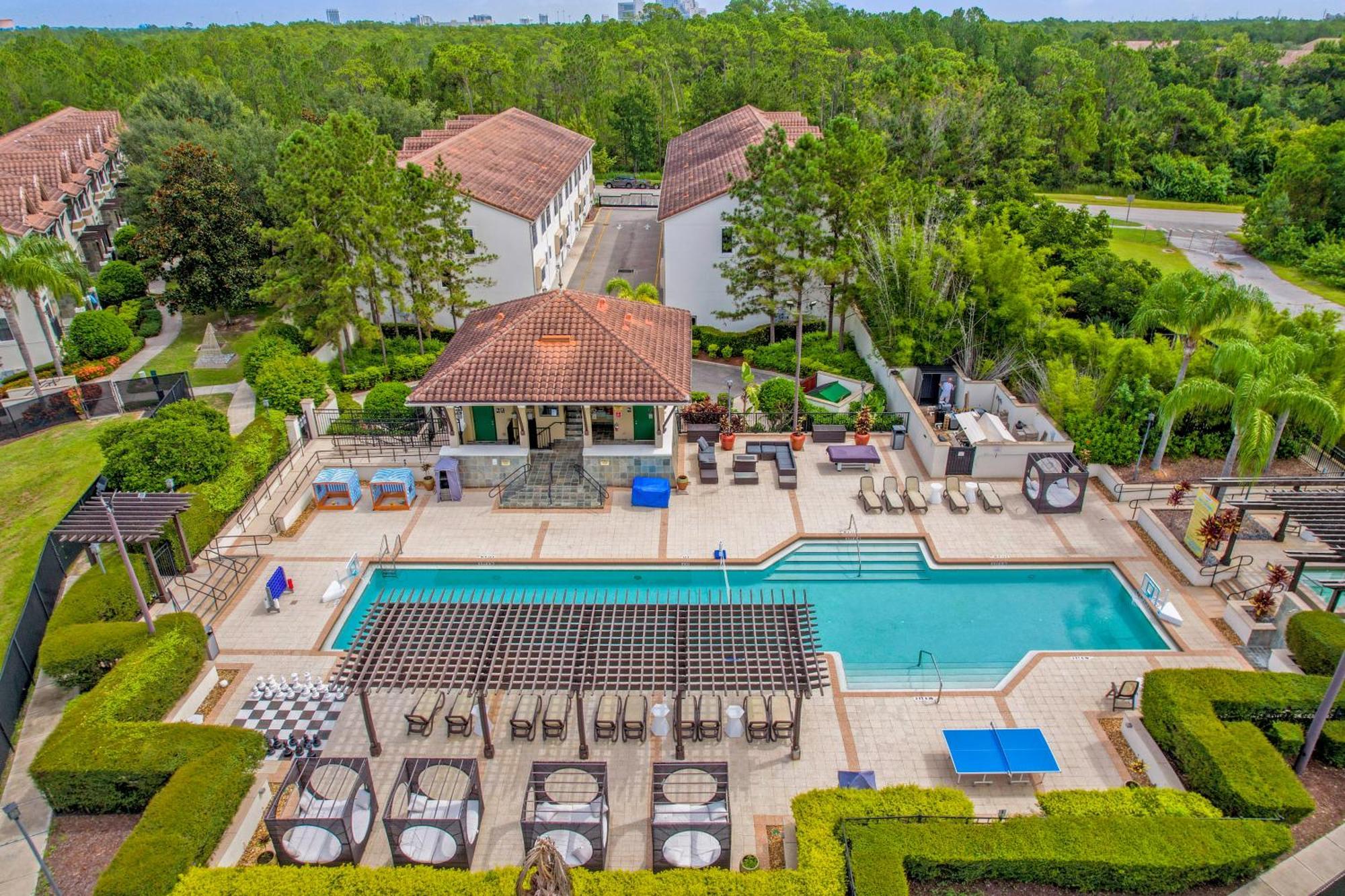Cozy & Elegant 4Br Enchanted Townhouse - 1 Mile To Disney With Resort Pool, Gym, & Jacuzzi Orlando Dış mekan fotoğraf