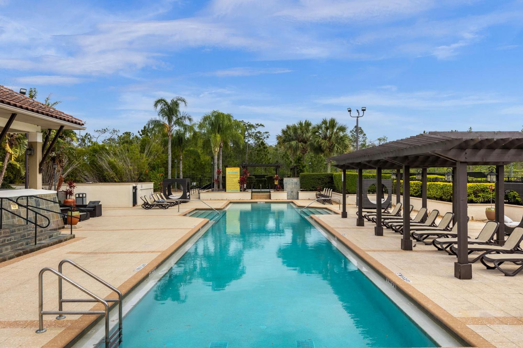 Cozy & Elegant 4Br Enchanted Townhouse - 1 Mile To Disney With Resort Pool, Gym, & Jacuzzi Orlando Dış mekan fotoğraf