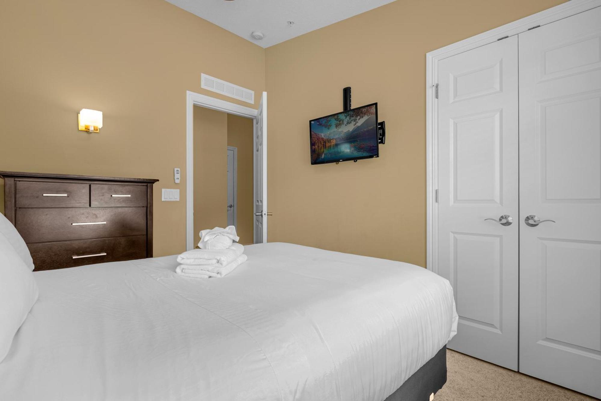 Cozy & Elegant 4Br Enchanted Townhouse - 1 Mile To Disney With Resort Pool, Gym, & Jacuzzi Orlando Dış mekan fotoğraf